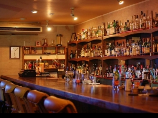 BAR・エミュ
