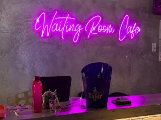 WAITING ROOM CAFE (KEPONG)